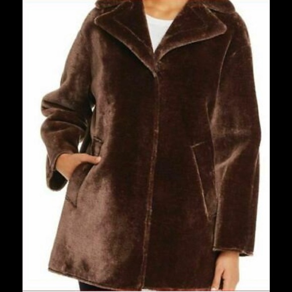 Tahari Jackets & Blazers - NWT Tahari Faux Fur Notch Lapel Coat - Beaver large